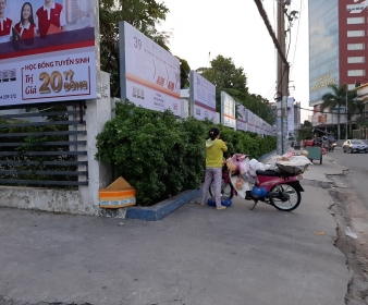 Hộp đèn Trương ĐH Hồng Bàng. Hộp đèn Trương ĐH Hồng Bàng.